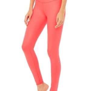 NWT Alo Airbrush Legging